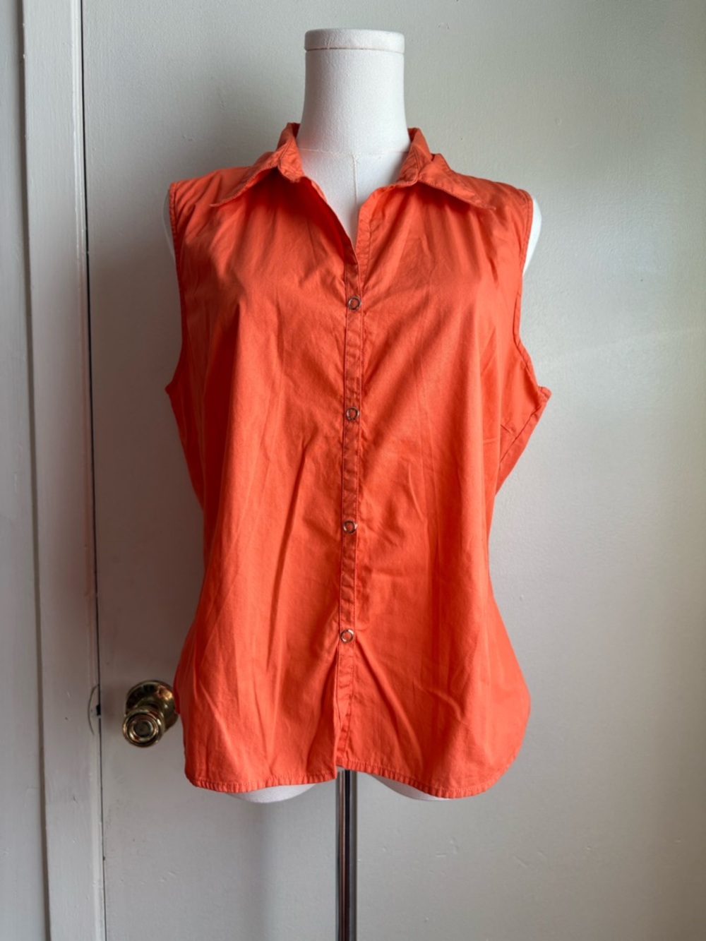 90s quiz sleeveless cotton button front